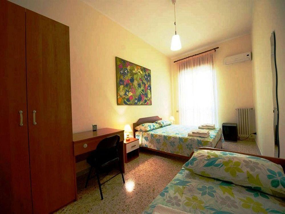 B&B Piazza 300Mila Lecce Exterior photo