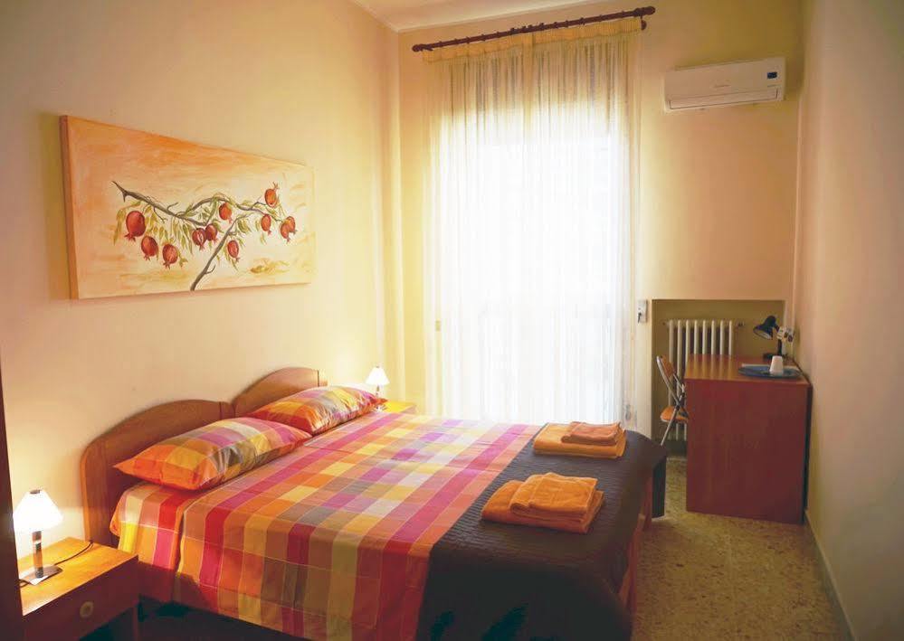 B&B Piazza 300Mila Lecce Exterior photo