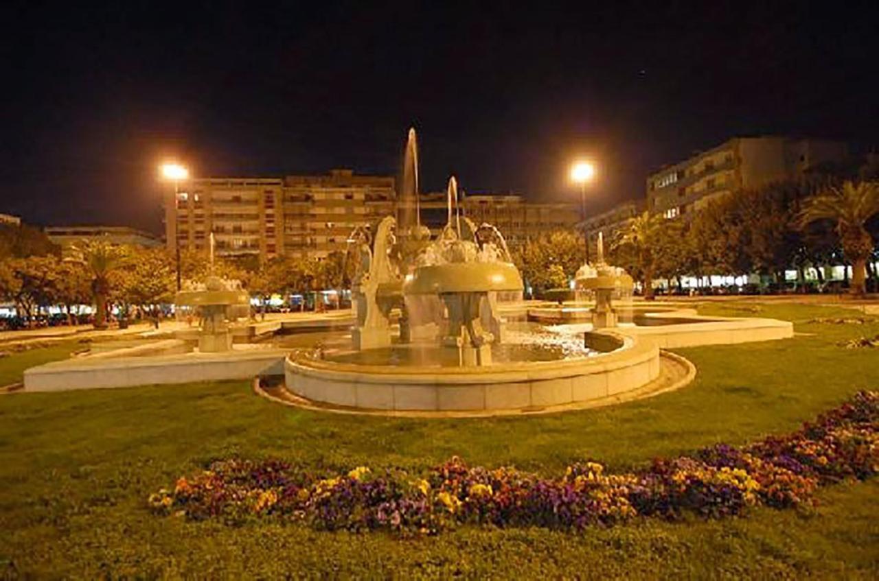 B&B Piazza 300Mila Lecce Exterior photo